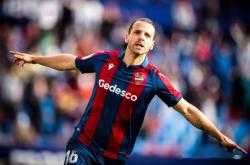 开云官网-包含莱万特队勇往直前，挑战高手的词条