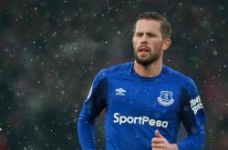 开云体育平台APP-戈贝尔，从防守铁闸到关键先生，雄鹿力克国王的战术密码