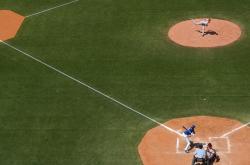 开云APP-西决生死战焦点战，骑士速胜篮网