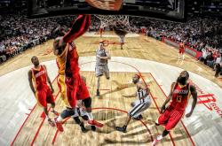 开云体育官网-末节之王，当团队荣耀与个人英雄主义在终场哨响前碰撞