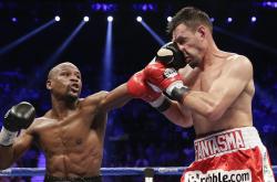 开云下载-跨洋绝杀，快船惊魂一刻与拉文的救赎之战