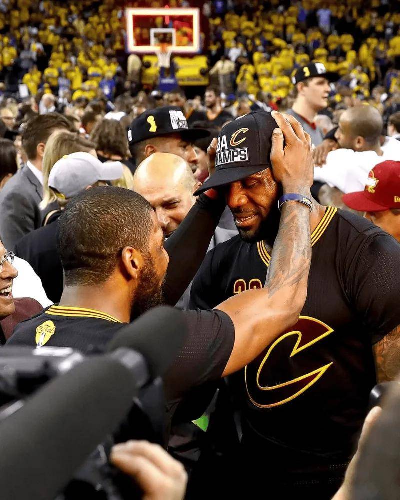 76人血洗魔术，欧文统治全场的简单介绍