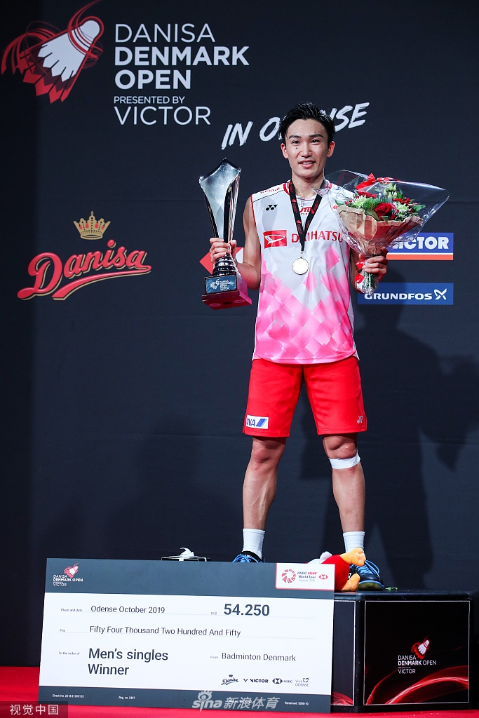 包含法国羽毛球队轻取丹麦羽毛球队，桃田贤斗惊艳世界的词条