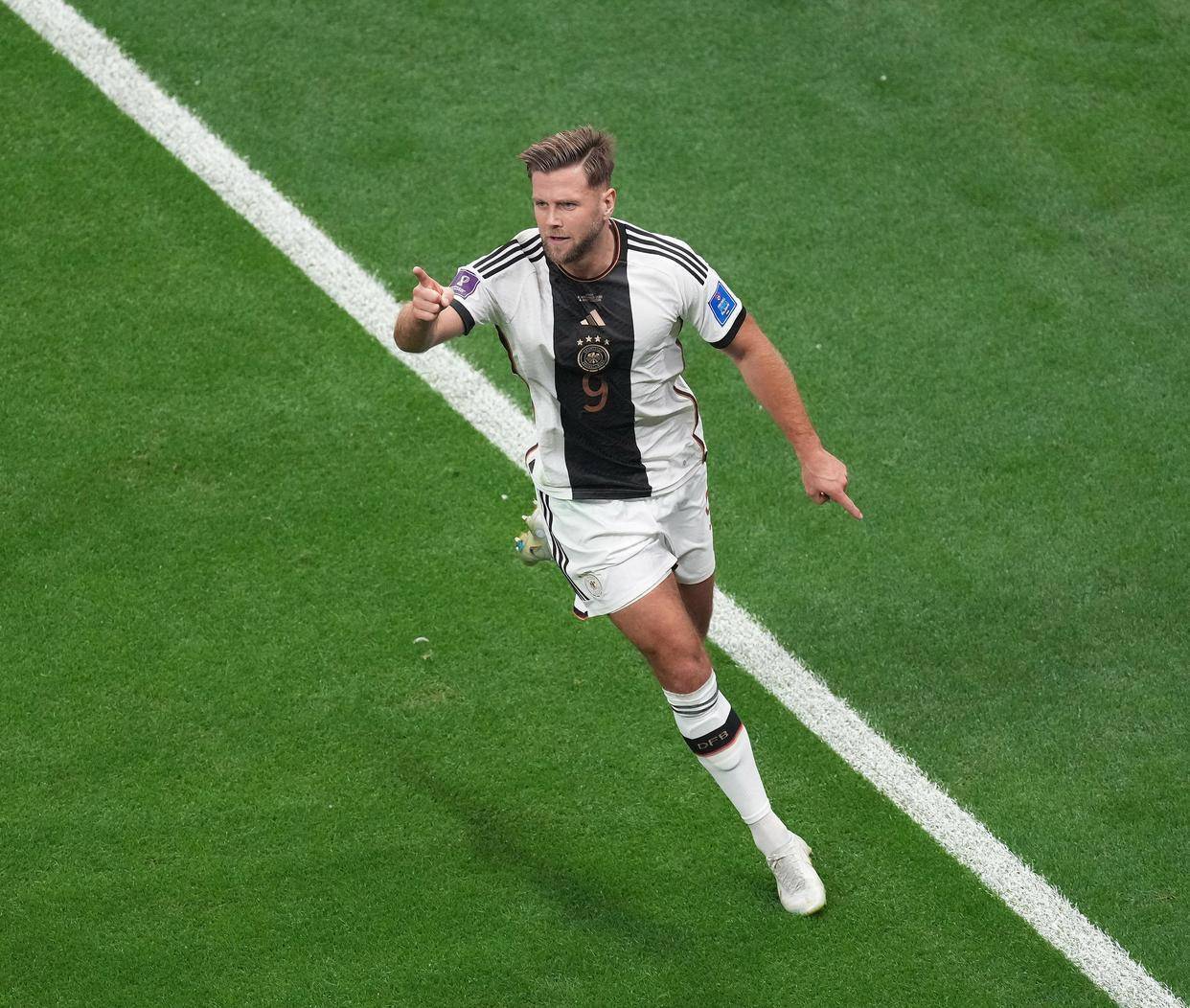 包含葡萄牙强势德国,乔瓦尼·雷纳惊艳世界的词条 包含葡萄牙强势德国,乔瓦尼·雷纳惊艳世界的词条