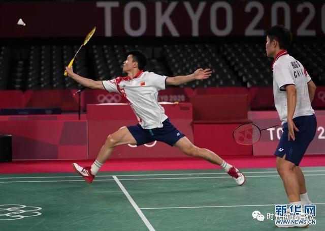 中国队鏖战马来西亚队，黄鸭组合带队取胜