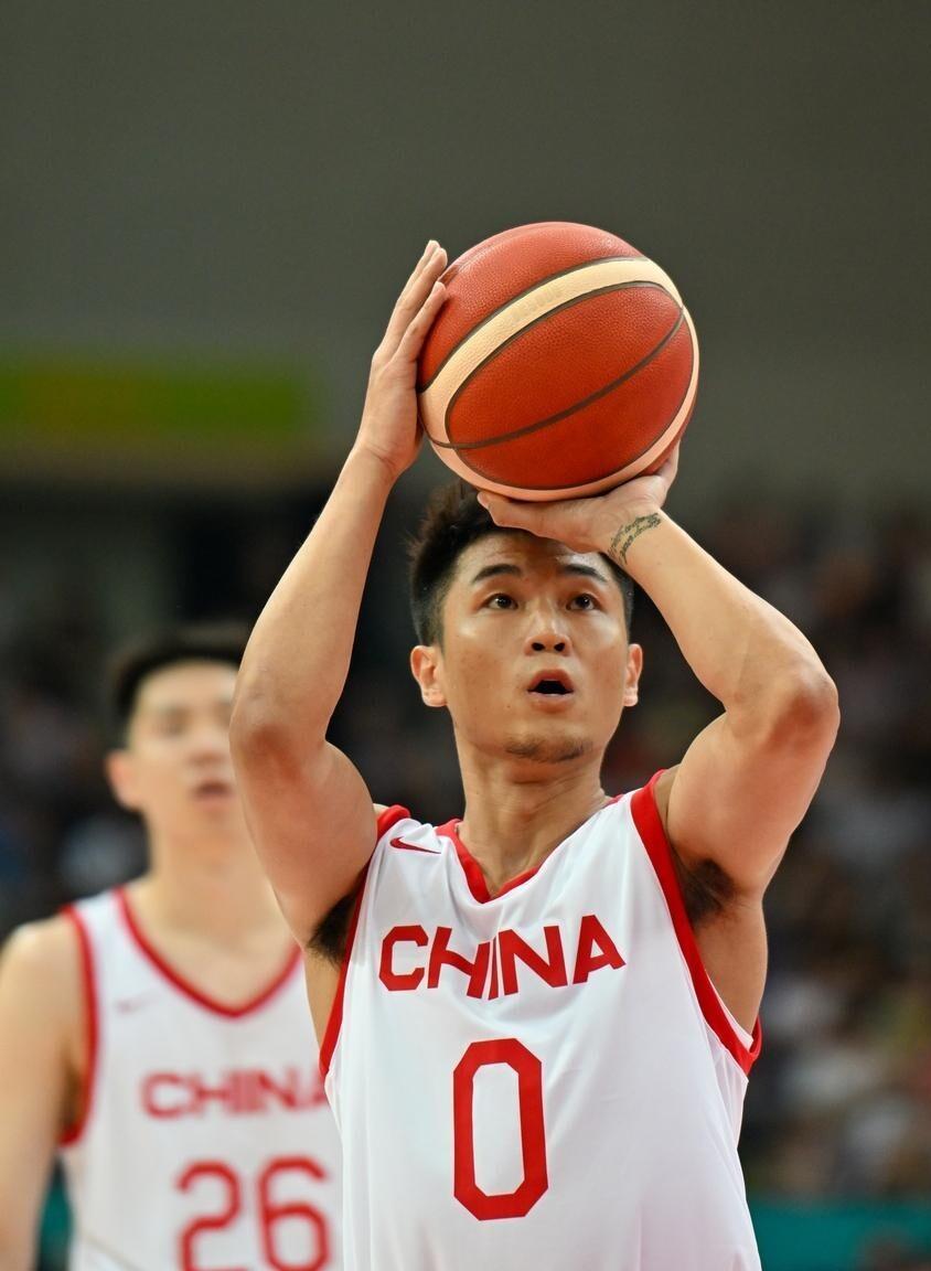 四川队险胜国王，胡金秋扛起全队