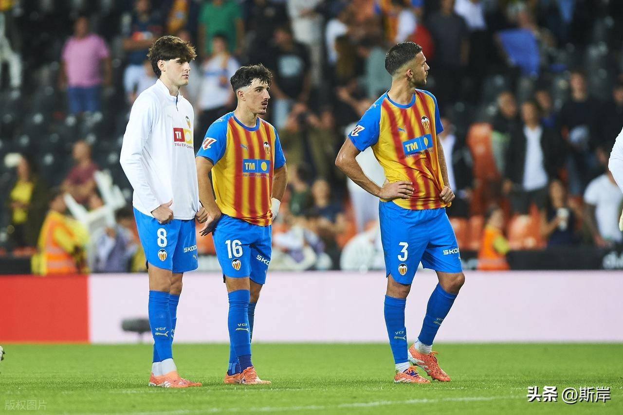 瓦伦西亚客场惨败,保级形势愈发严峻的简单介绍 瓦伦西亚客场惨败,保级形势愈发严峻的简单介绍