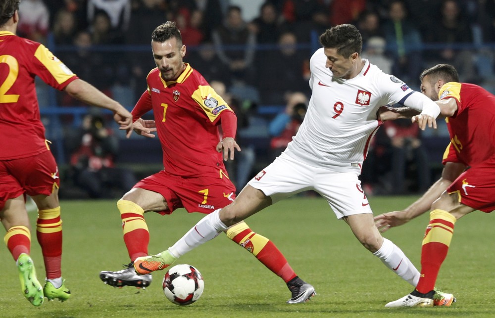 包含欧国联比赛荷兰队击败波兰，晋级希望增加的词条