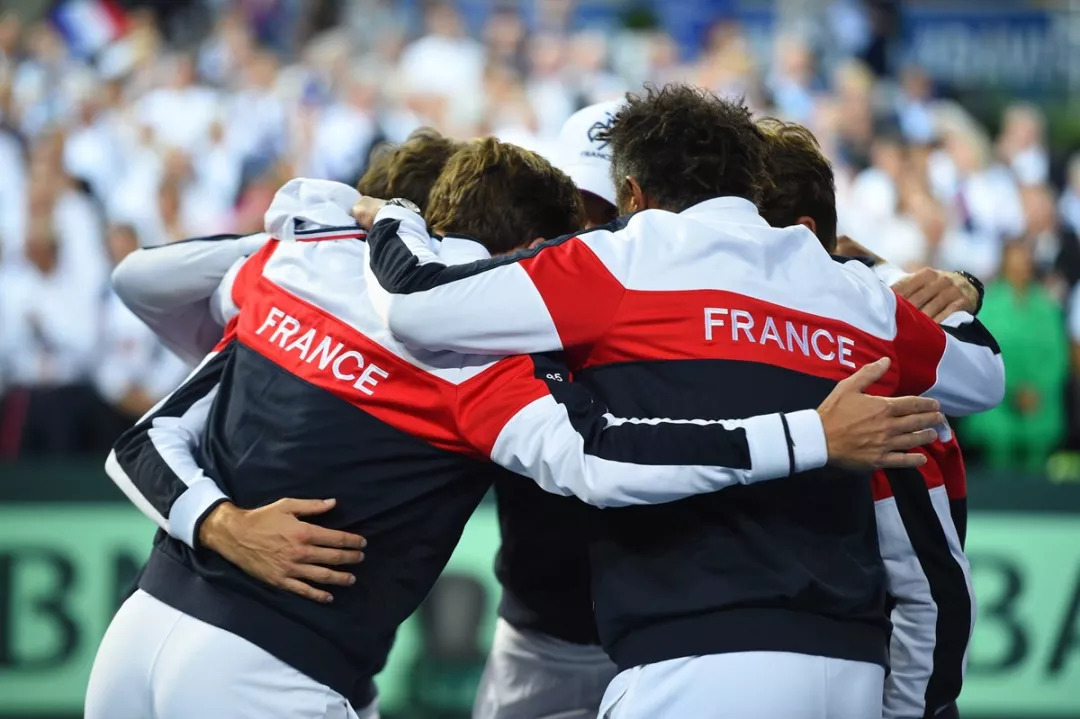 戴维斯杯翻盘拉沃尔杯，辛纳点燃赛场的简单介绍