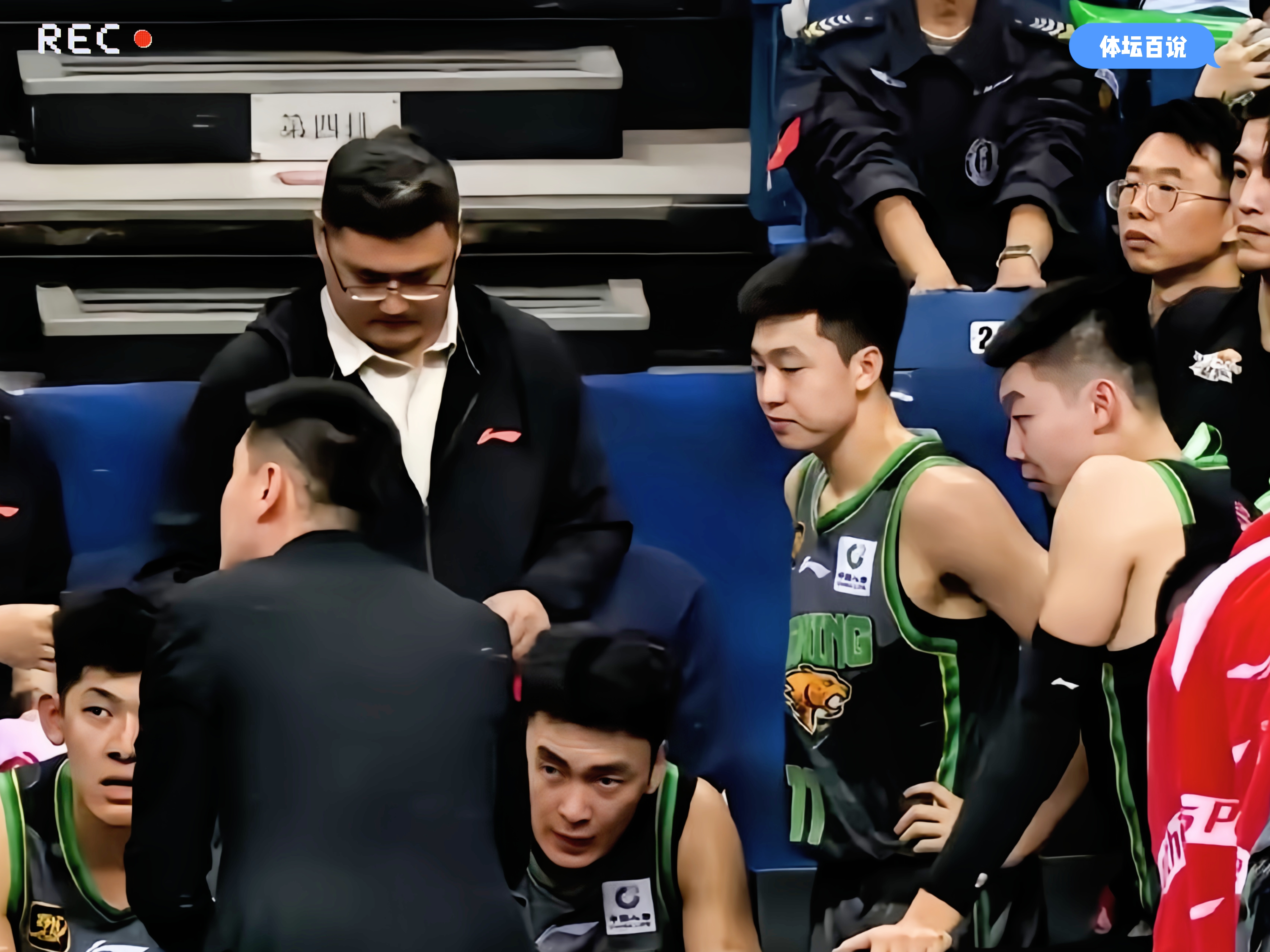 关于新疆队逆转广东队，张镇麟统治全场的信息