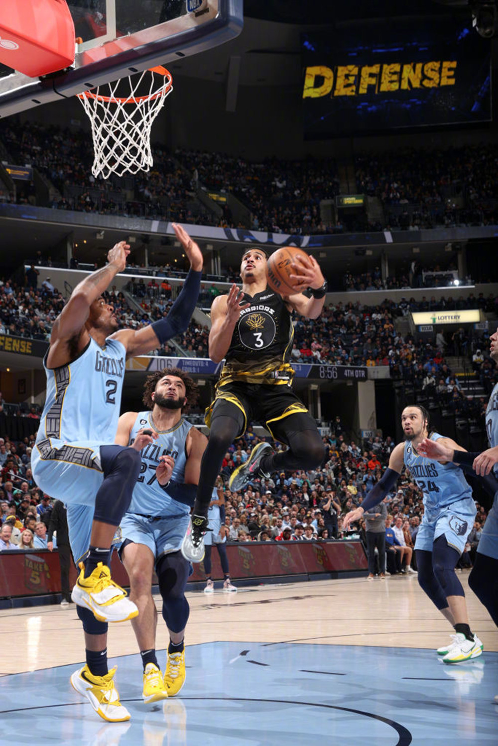 灰熊险胜菲律宾男篮，波尔津吉斯爆发神勇的简单介绍