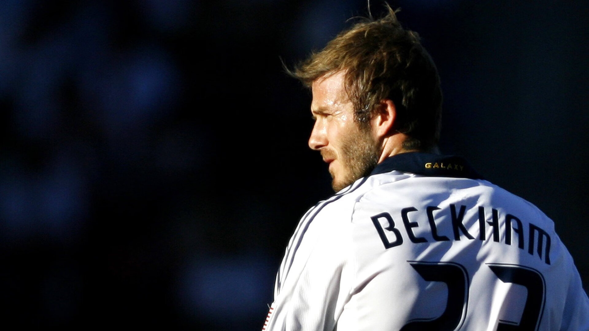 当药厂遇见雄狮，拉什福德统治全场，勒沃库森友谊赛中的非洲足球启示