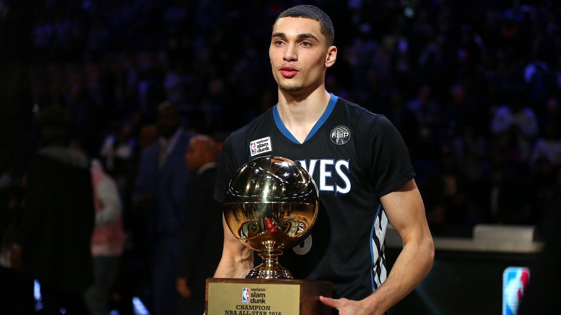 王皓关键制胜！韩国队险胜英格兰队，改写亚洲足球历史